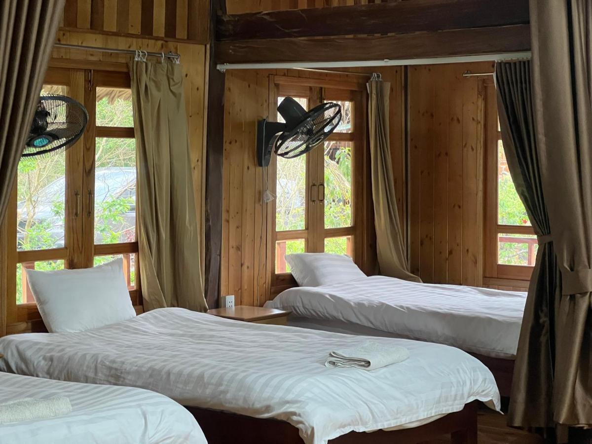 Tom'S Du Gia Homestay Lang Cac Exterior photo
