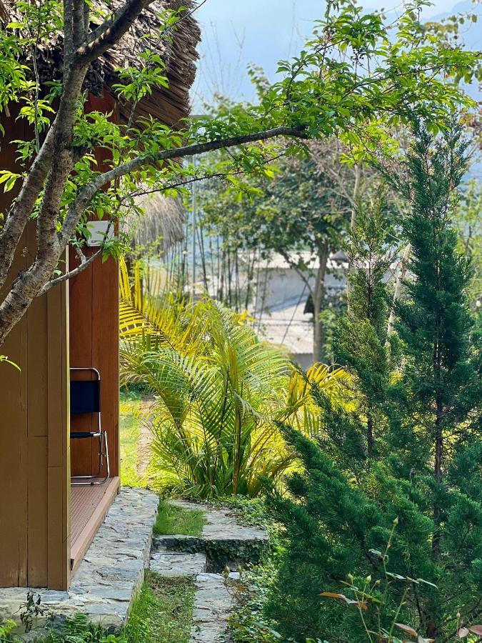 Tom'S Du Gia Homestay Lang Cac Exterior photo