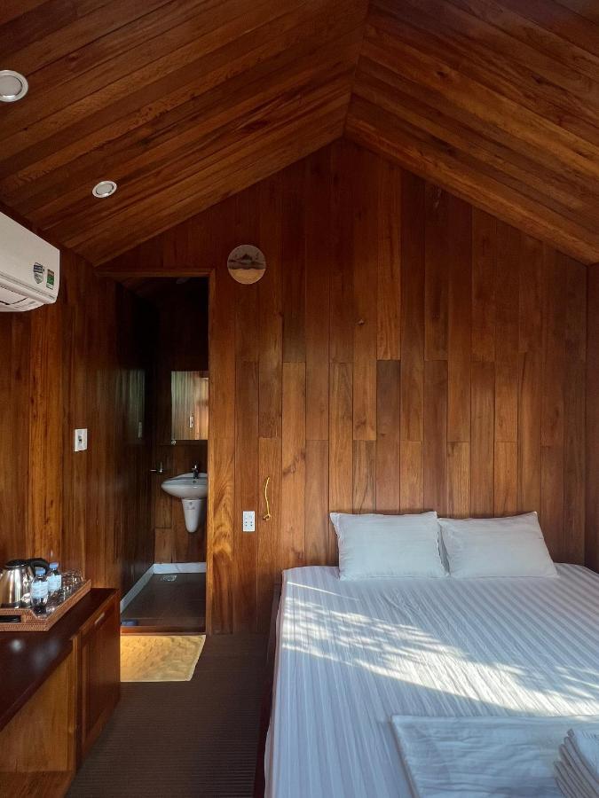 Tom'S Du Gia Homestay Lang Cac Exterior photo