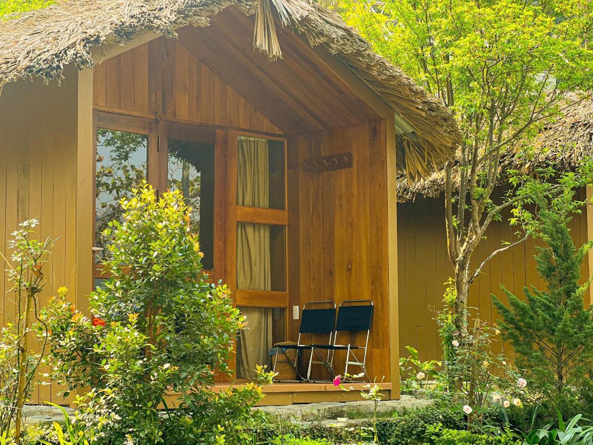 Tom'S Du Gia Homestay Lang Cac Exterior photo
